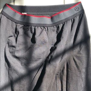 NWOT: Men’s Lululemon leggings sz. M